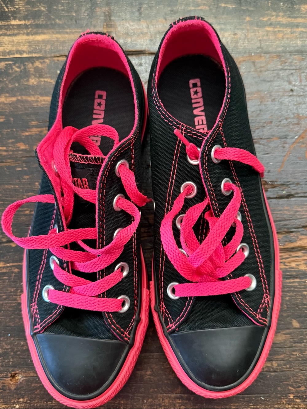 Converse  Black & Hot Pink Low Top Sneakers